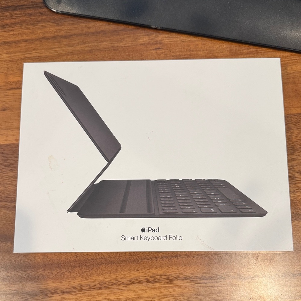 Apple Smart Folio for 11" iPad Pro, Black